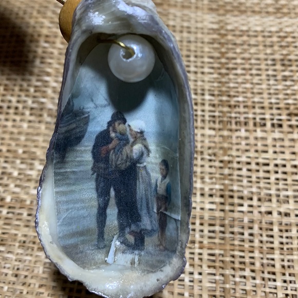 Hanging Decoration or  Ornament, Decoupage w hand painted edging and glazed - Picture 2 of 9